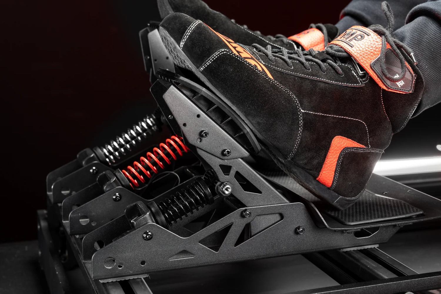 Simagic P700 Pedalset (Gas und Bremse)